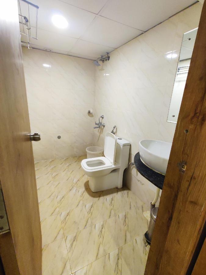 Hotel Airport City Dod Jala Экстерьер фото