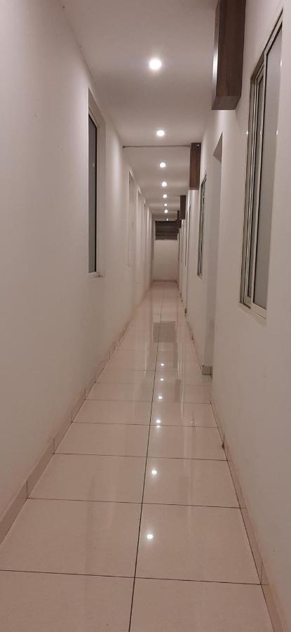 Hotel Airport City Dod Jala Экстерьер фото