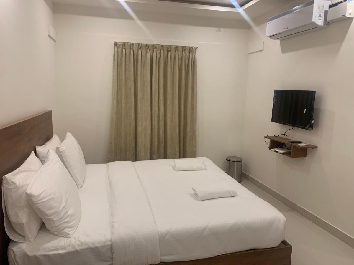 Hotel Airport City Dod Jala Экстерьер фото