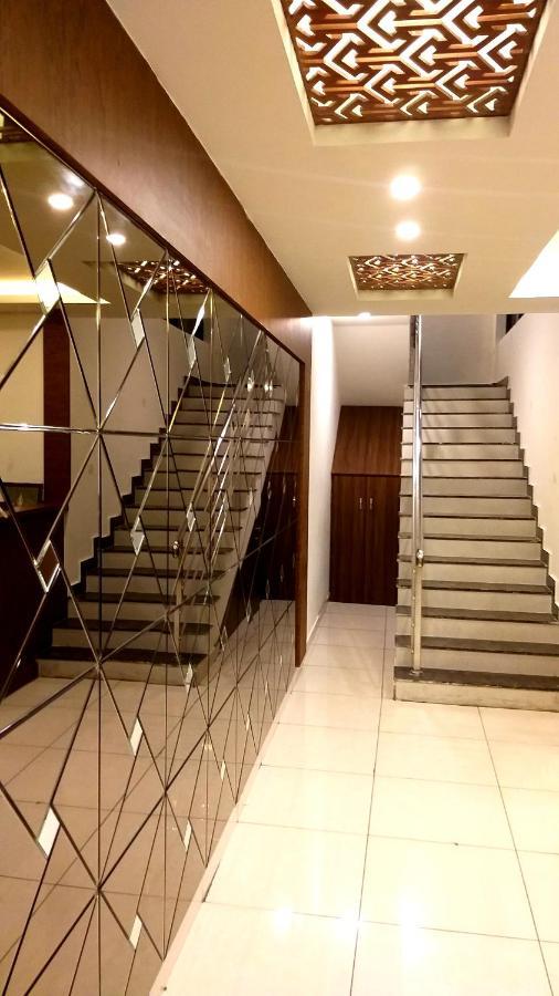 Hotel Airport City Dod Jala Экстерьер фото